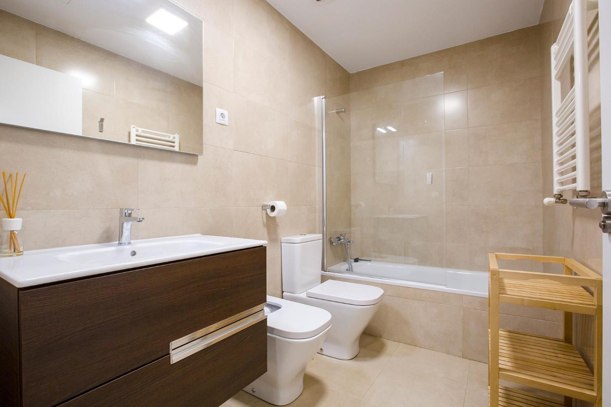 Telmo Nuevo Apartamento & Parking En Bilbaozorroza Exteriér fotografie